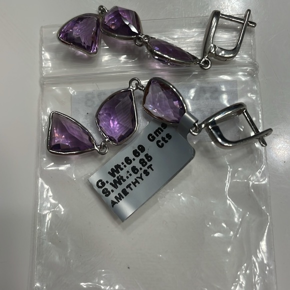 Silver Amethyst Earrings NEW - Picture 3 of 3